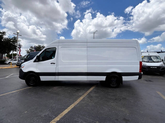mercedes-benz sprinter cargo van 2025 W1Y4KCHY1SP754408 image mercedes-benz sprinter cargo van 2025 W1Y4KCHY1SP754408 image
